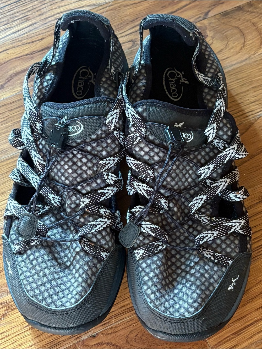 Chaco OutCross Black Gray Hiking/Water Women’s Shoes, Size 10, NWOT